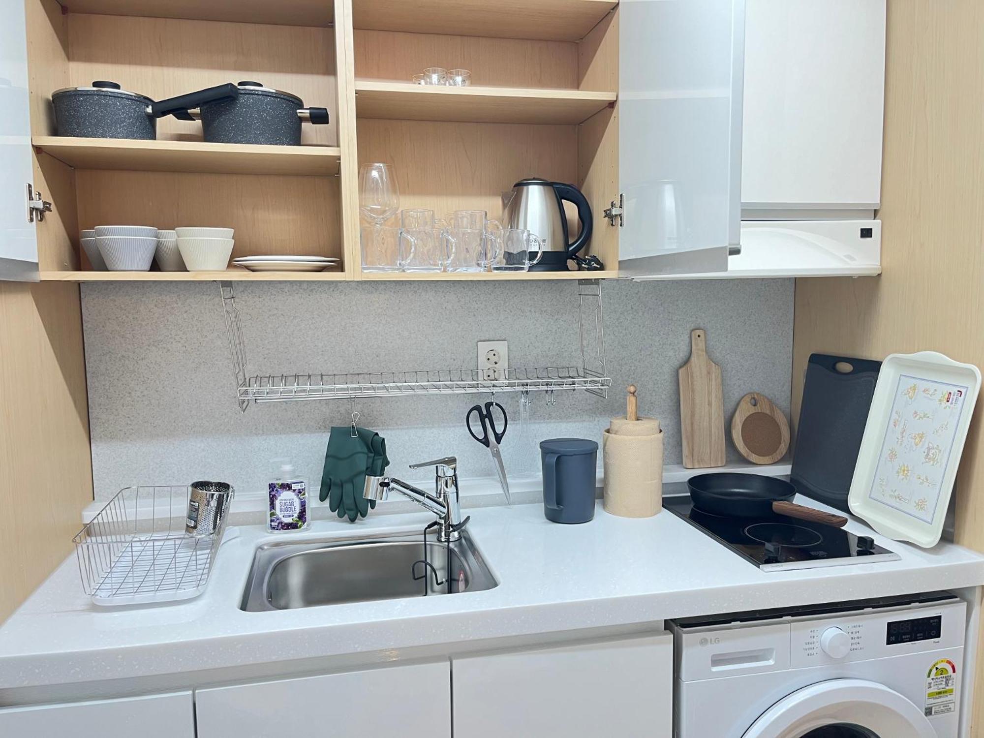 Cozy Connected To Hongdae Entrance Station アパート ソウル特別市